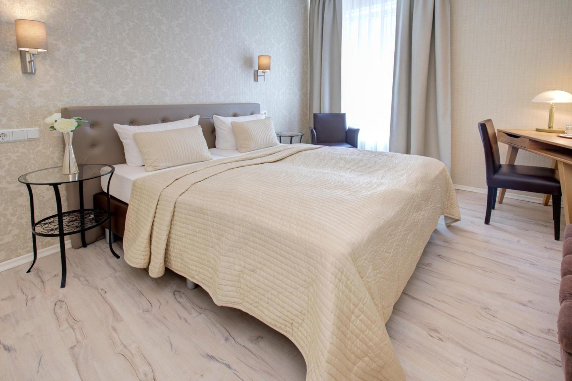באדן-באדן Hotel Loehr מראה חיצוני תמונה