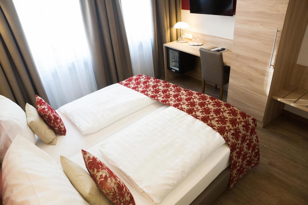 באדן-באדן Hotel Loehr חדר תמונה
